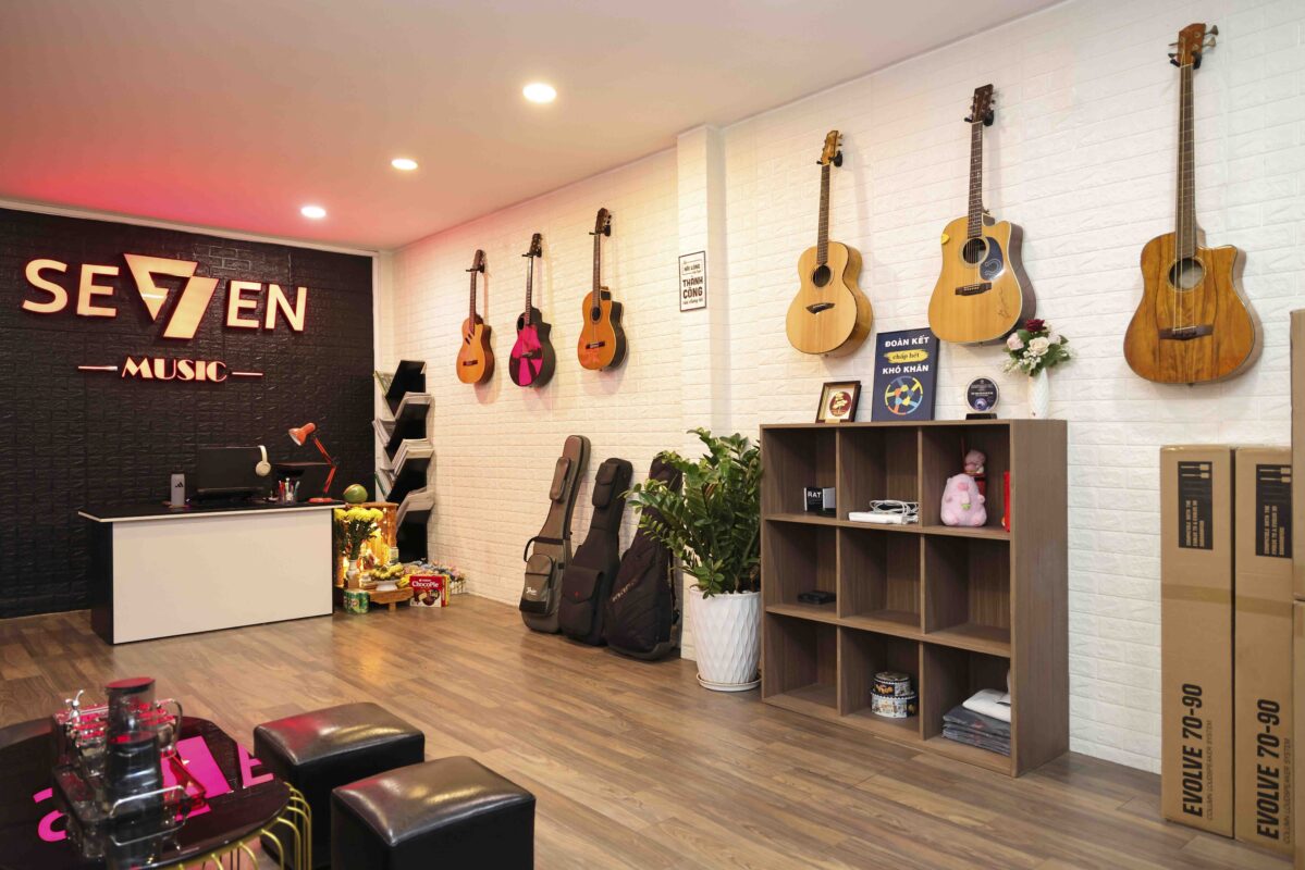Phòng khách của Seven Music